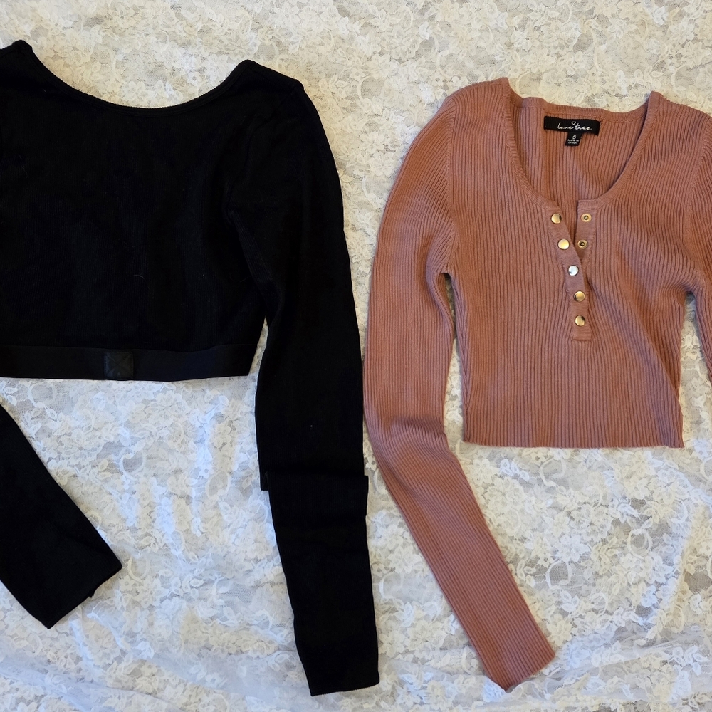 Set Of 2 Long Sleeve Crop Top Shirts -Forever 21 Black and Love Tree Pink